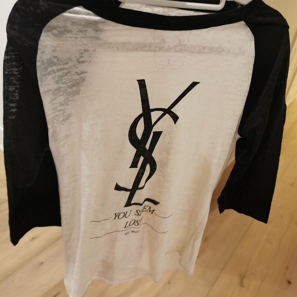 logo t